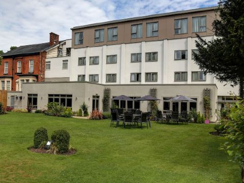 Plus Pinewood on Wilmslow Hotel Cheshire