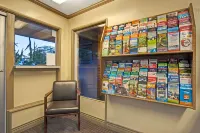 Travelodge by Wyndham Everett City Center Hotels in Lake Stevens