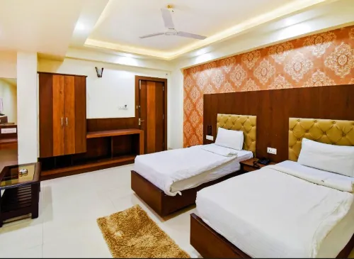 Hotel Delite Grand Hotels in Jabalpur