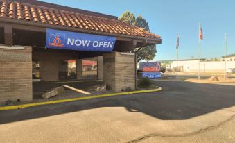 Motel 6 Willcox, AZ