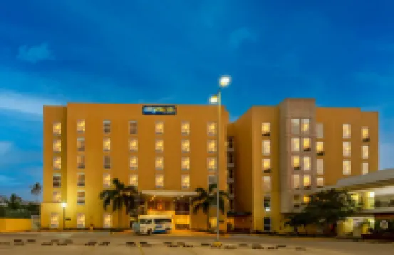 City Express by Marriott Paraiso Hotels in 