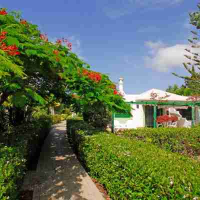 Bungalows Cordial Sandy Golf Hotel Exterior