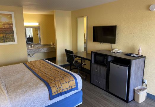 데이즈 인 바이 윈덤 옥멀지