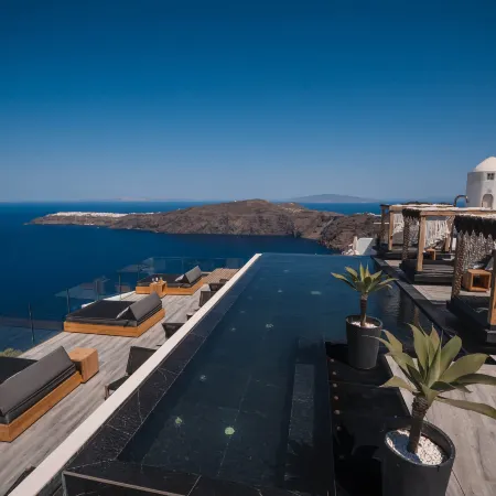 Galaxy Suites & Villas