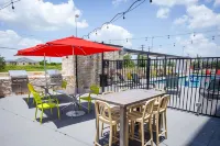 Home2 Suites by Hilton Pflugerville - Pools