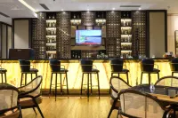 Hotel Chanti Managed by Tentrem Hotel Management Indonesia - bar