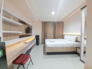 Elegant And Comfortable Studio Patraland Amarta Apartment