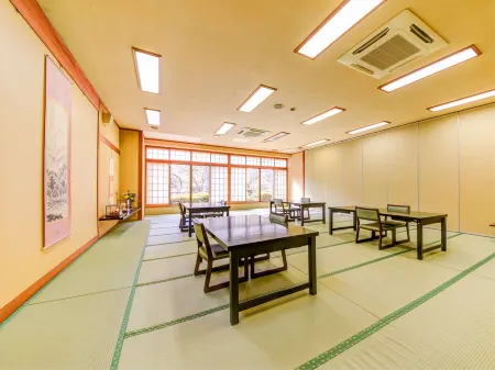 Hotel Izumiya Отели рядом со станцией Shiroishi Railway Station