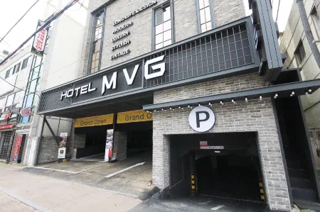 Changwon Jinhae Mvg Отели рядом с достопримечательностью «Yeojwacheon Stream»