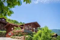 Gurye Jeonmangjoeunjip Pension