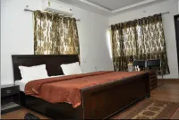 Hotel Udika Palace Các khách sạn ở Waidhan