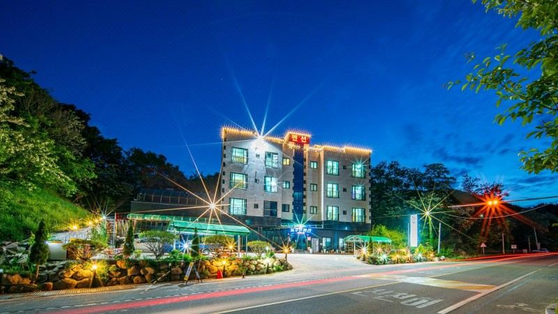 삼척 늘푸른 펜션 전경