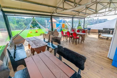 Taean (Anmyeondo) Dodo Pension Отели рядом с достопримечательностью «Kkotji Beach»