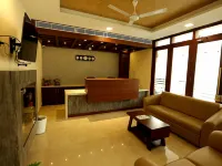 Kira Palace Residency Hotels near CUSAT