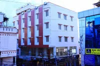 Sasthi Suites โรงแรมใกล้ศูนย์การค้า Orion Mall