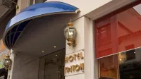 特里同比雷埃夫斯飯店