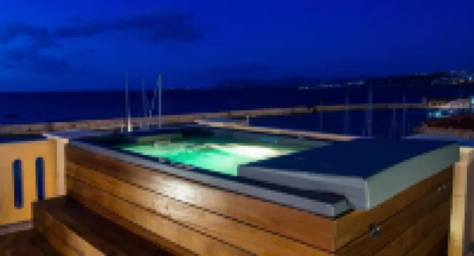 Ambassadors Residence Boutique Hotel