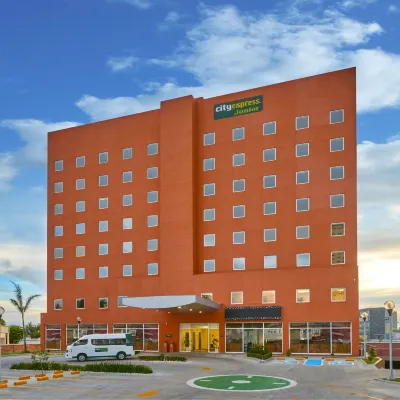 City Express Junior by Marriott Puebla Angelopolis Hotels near Angelopolis