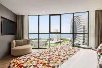 Billionaire Ramada Plaza by Wyndham Batumi