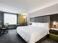 ホリデイ イン エクスプレス & スイーツ トロント エアポート サウス by IHG エトビコーク周辺のホテル
