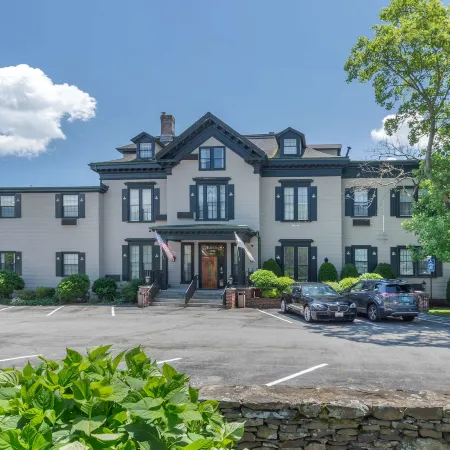 The Carriage House Inn Newport
