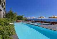 Park Lake Luxury Hotel - ที่มีสระว่ายน้ำ