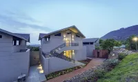 Vee Resort- the Suites of Royals Hotels in Taldeo