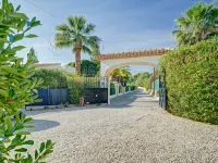 Villa del Tauro Hotels in Ermita