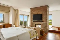 The Westin Resort, Costa Navarino Các khách sạn ở Gargaliani