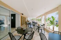 Zephyros Hotel