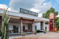 Wisma Silampari Mitra RedDoorz Hotels in Pedang