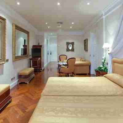 アラメダ パレス Rooms