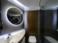 Ibis Muenchen Parkstadt Schwabing Отели рядом с достопримечательностью «Швабинг»