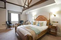 Wivenhoe House Hotel - ที่มีที่จอดรถ