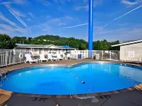 Motel 6 Cross Lanes, WV–Goff Mountain Rd Hotels in Nitro