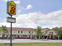 Super 8 by Wyndham Kingston Hotels in Kingston