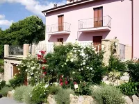 Residenza Locci - Rooms & Apartments Hotel a Piscinas