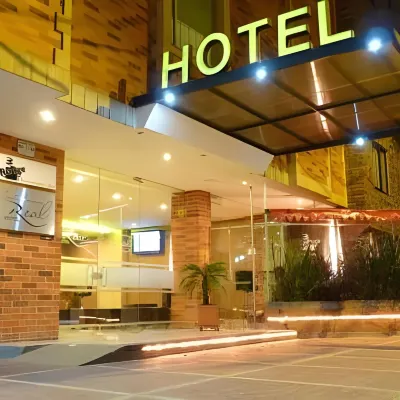 Santa Barbara Real Hotel Hotels near Centro Comercial Monteverde