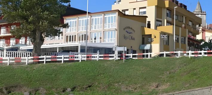 Hotel Las Olas Hotele w: Transmiera