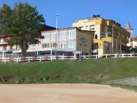 Hotel Las Olas Các khách sạn ở Laredo
