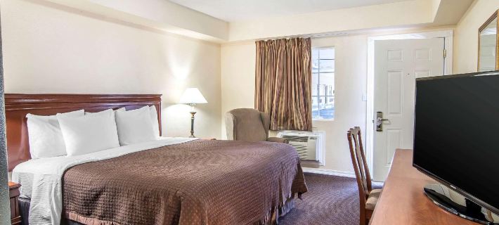 Rodeway Inn Medford South I-5 Hotels in Jackson County