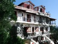 Margarita Apartments Hotels near Paralia Rizon