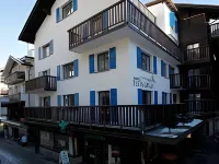 Hotel Garni Testa Grigia