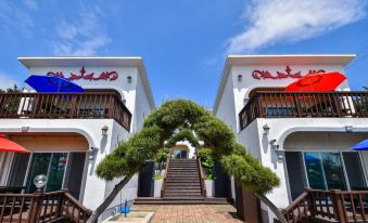 Taean Mongsan Four Opera House Pension
