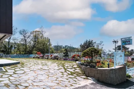 Boryeong Blue Fragrance Pension Отели в г. Порён