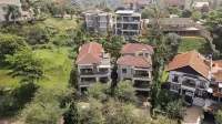 Ohara City View 5Br Villa with a Private Pool Hotels in Coblong