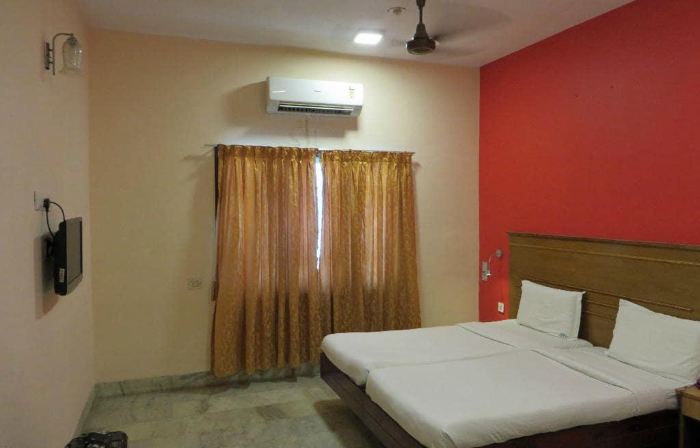 Hotel Saradharam