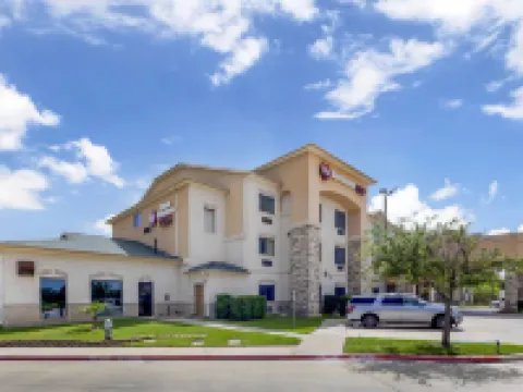 伯利森貝斯特韋斯特優質套房酒店 約翰遜縣酒店