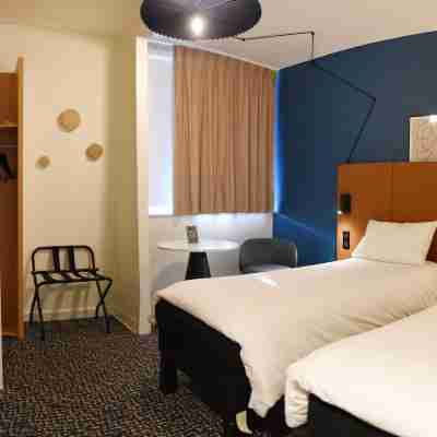 Hôtel ibis Laval le Relais d'Armor Rooms