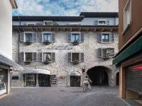 Hotel Casa Scaligeri Hotels near Camping Rolli Di Mattiotti Lea e Maria E C. S.N.C.